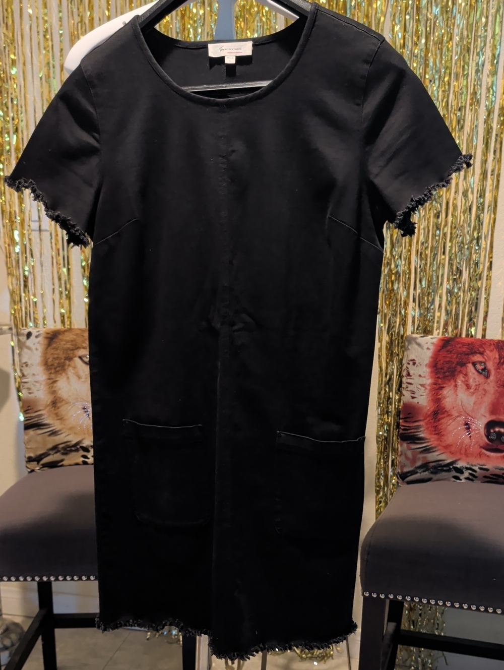 Classic Black Short-Sleeve Shift Dress with Frayed Trim
